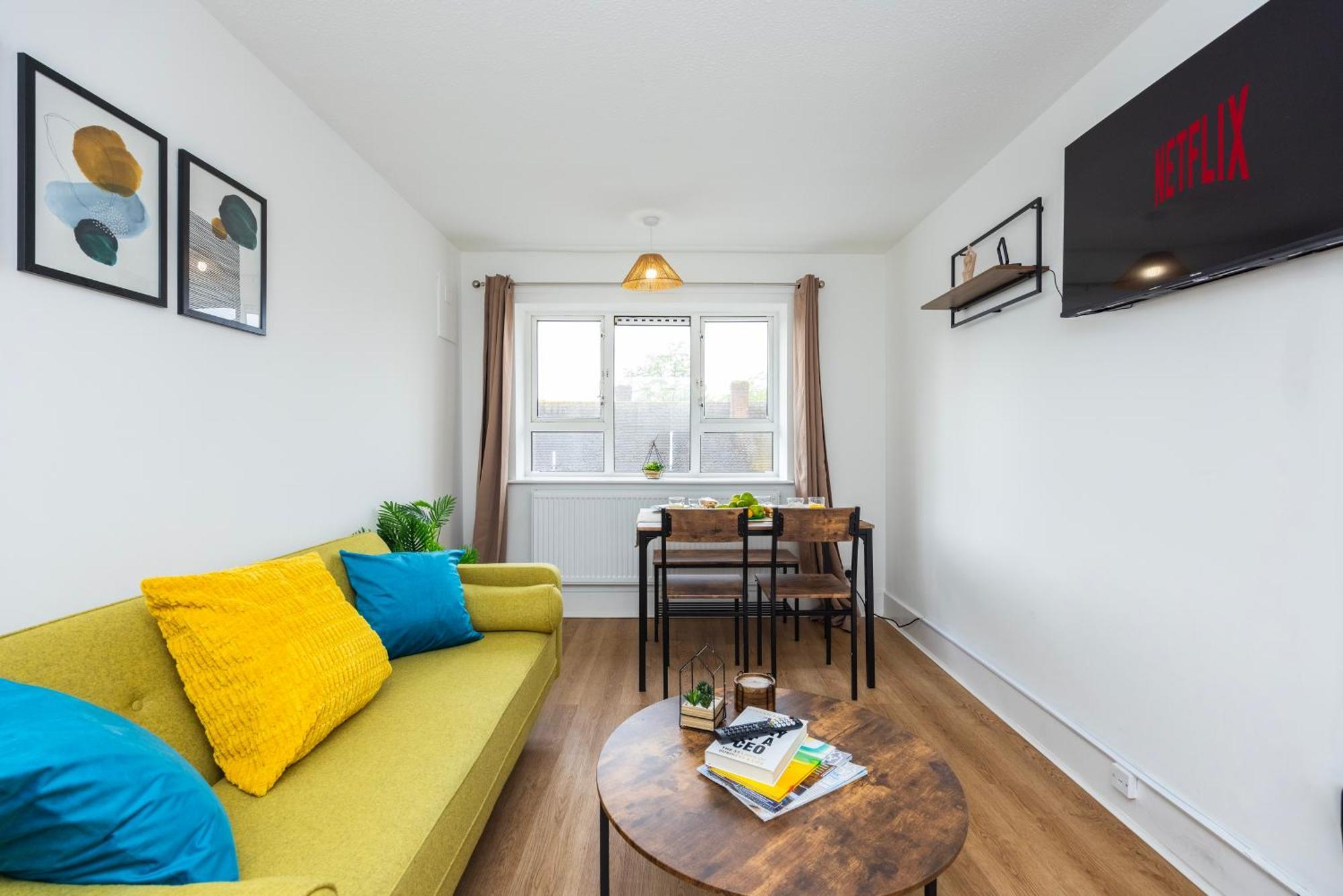 Excel O2 Stunning Large 3 Bedroom Apartment With Balcony Londres Exterior foto