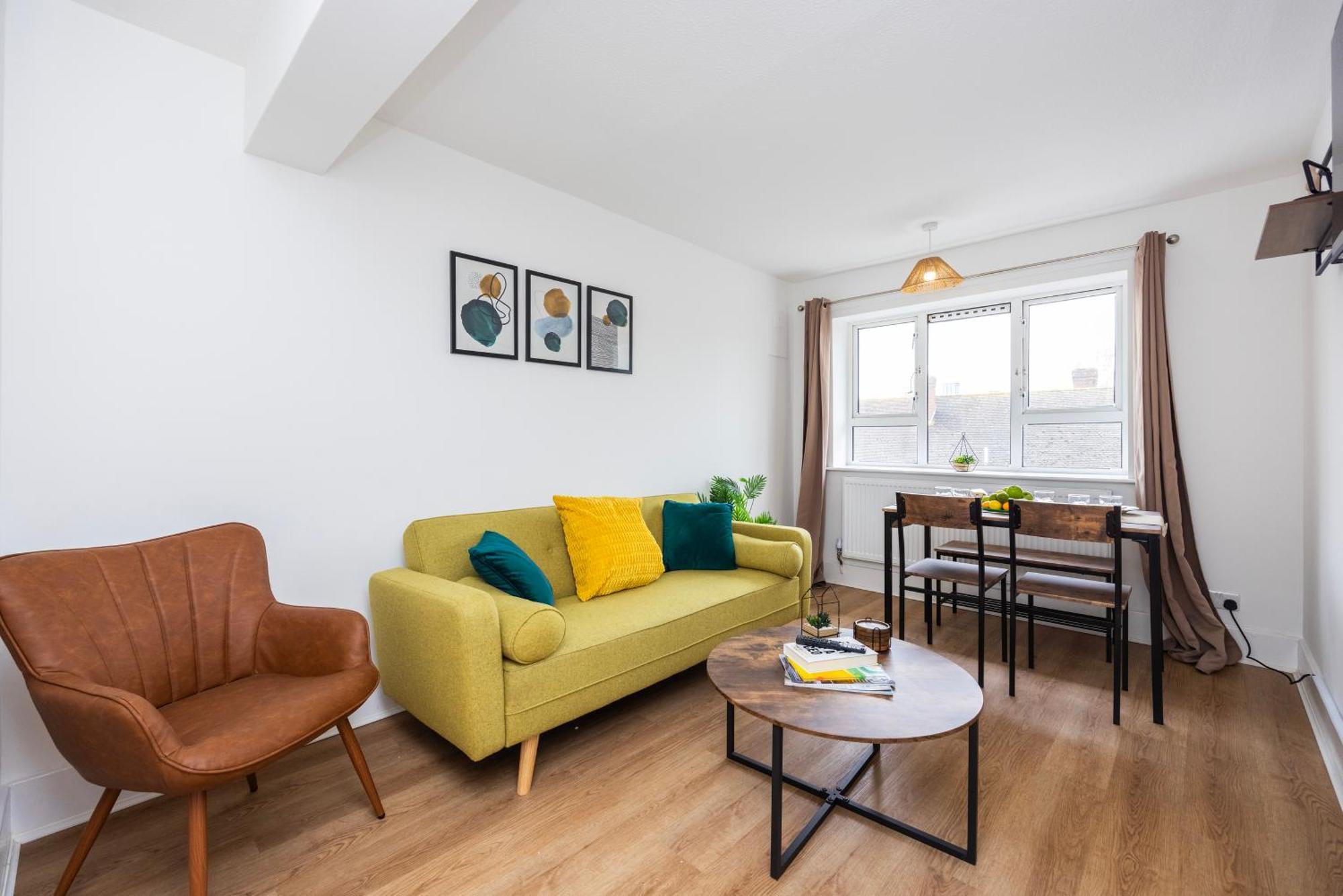 Excel O2 Stunning Large 3 Bedroom Apartment With Balcony Londres Exterior foto